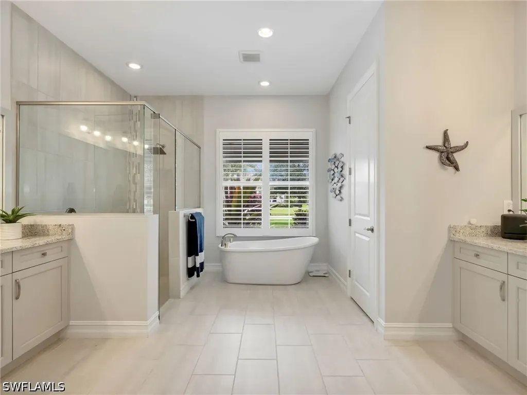 14372 Neptune Avenue Naples FL 34114