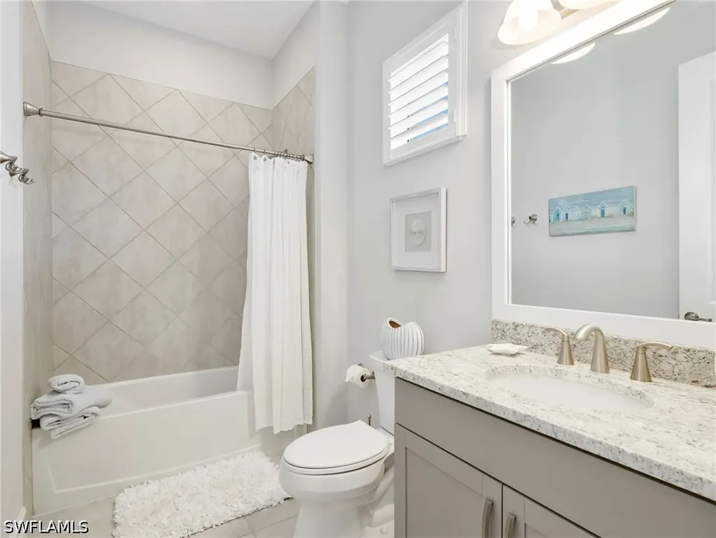 14372 Neptune Avenue Naples FL 34114