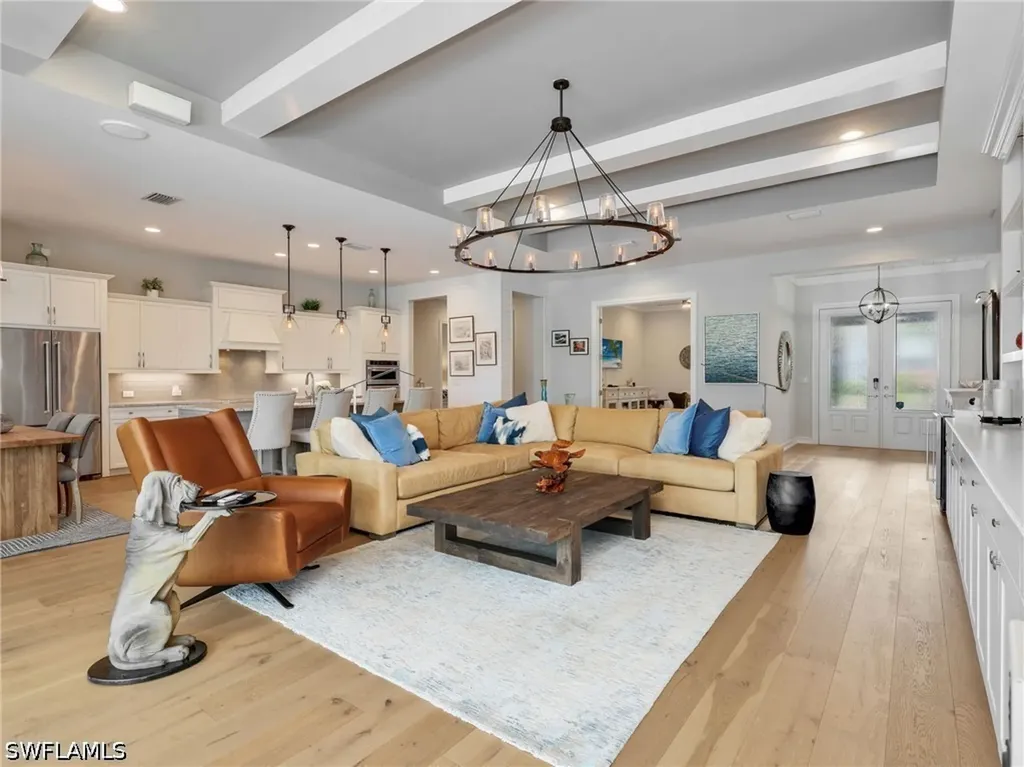 14372 Neptune Avenue Naples FL 34114