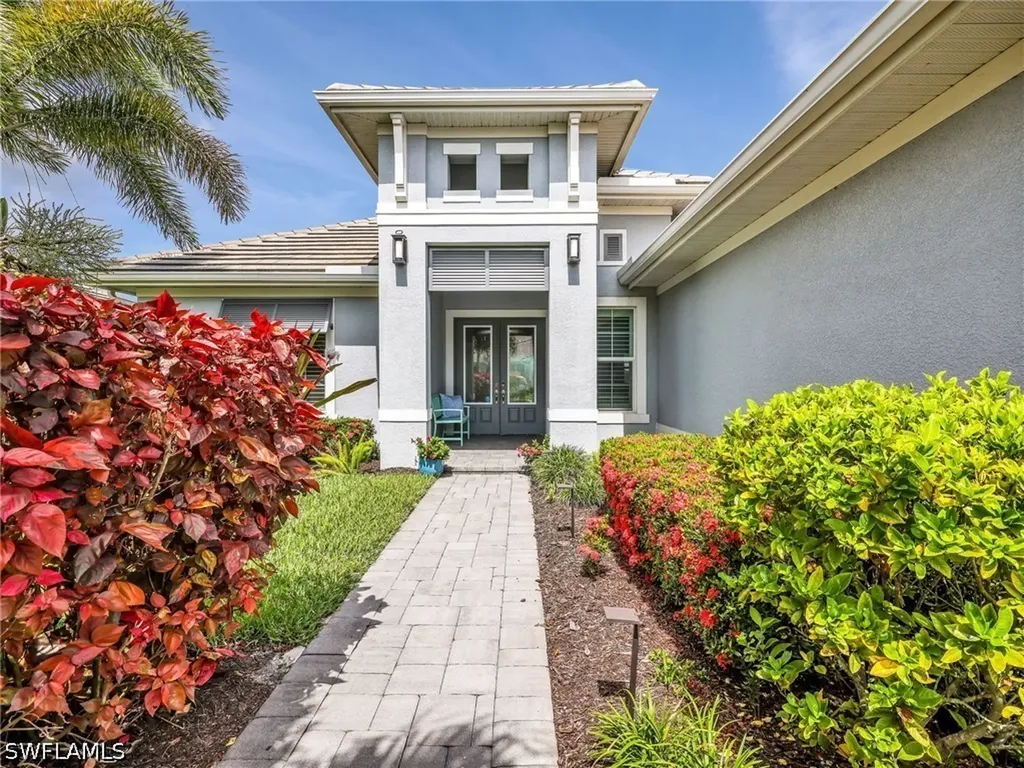 14372 Neptune Avenue Naples FL 34114