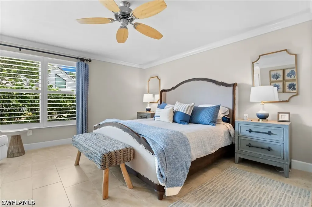 4008 Crayton Road Naples FL 34103