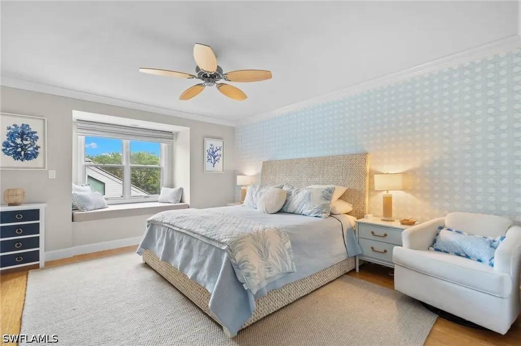 4008 Crayton Road Naples FL 34103