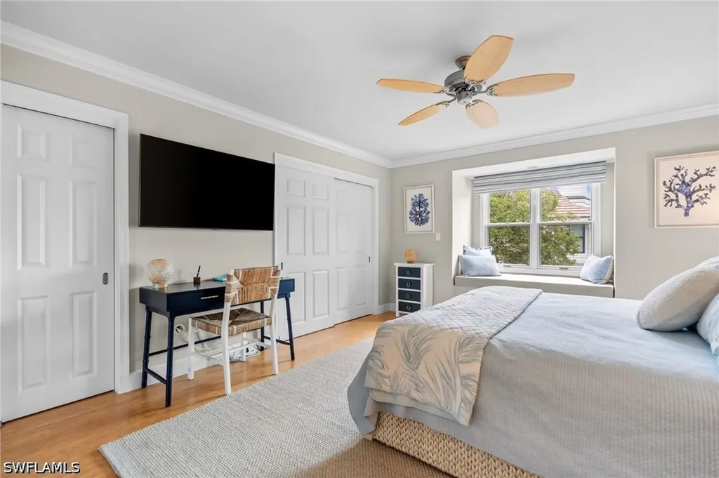 4008 Crayton Road Naples FL 34103