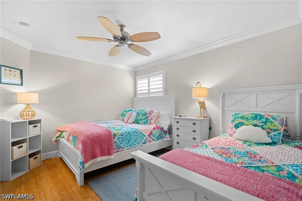4008 Crayton Road Naples FL 34103