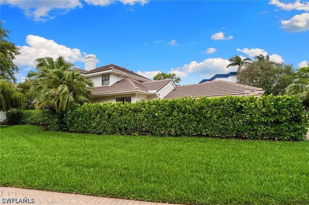 4008 Crayton Road Naples FL 34103
