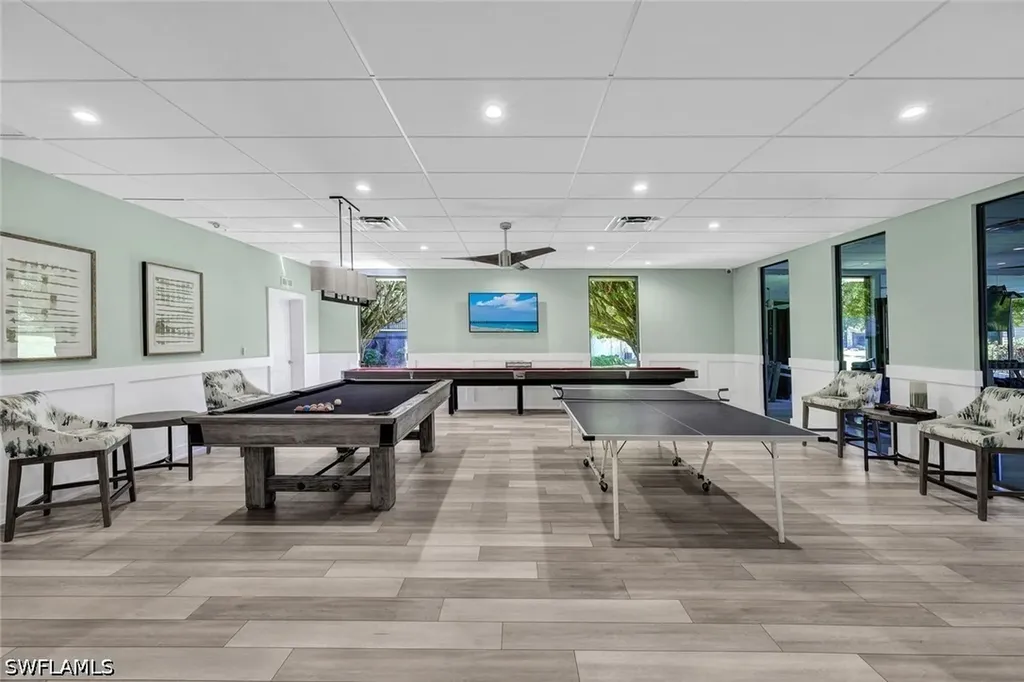 4008 Crayton Road Naples FL 34103