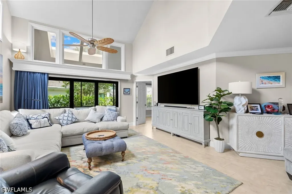 4008 Crayton Road Naples FL 34103