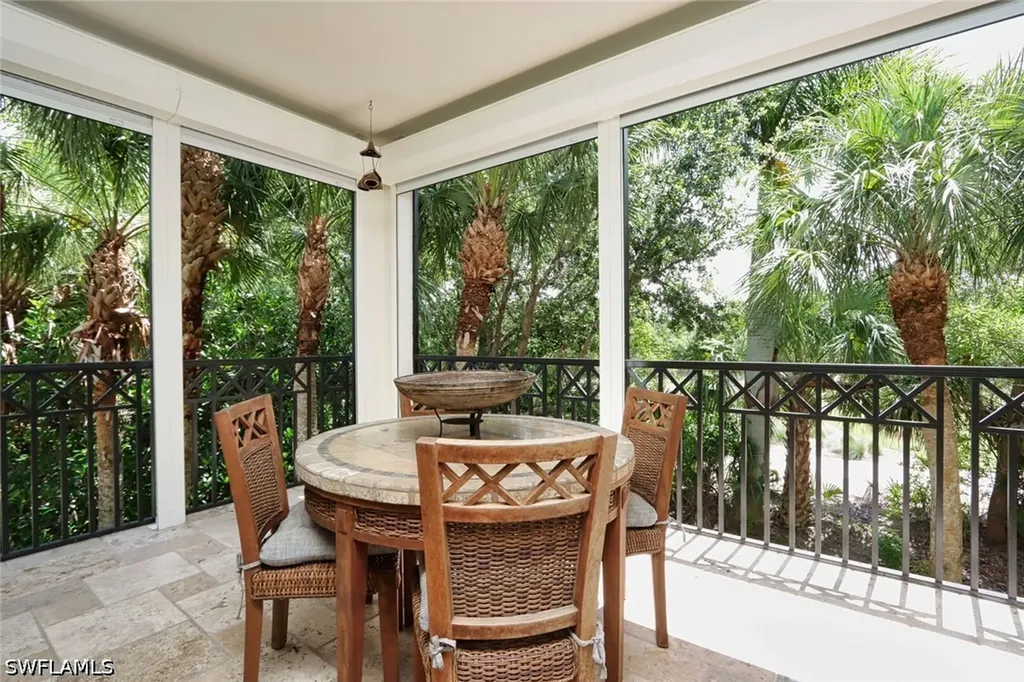 2868 Tiburon Boulevard E Naples FL 34109
