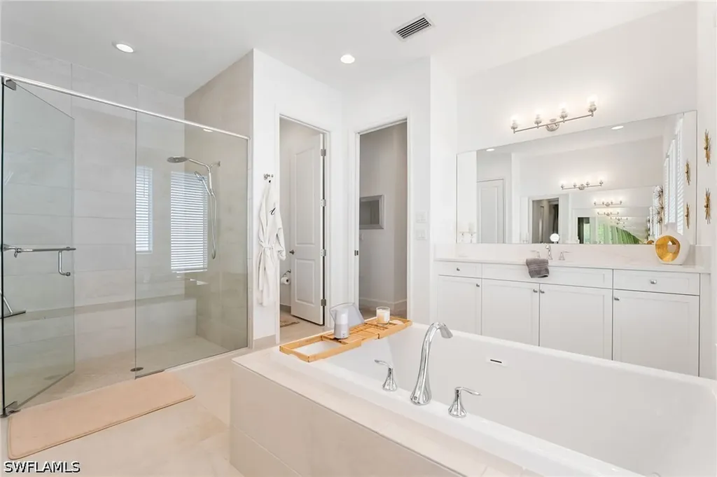 12177 Eucalyptus Way Naples FL 34120