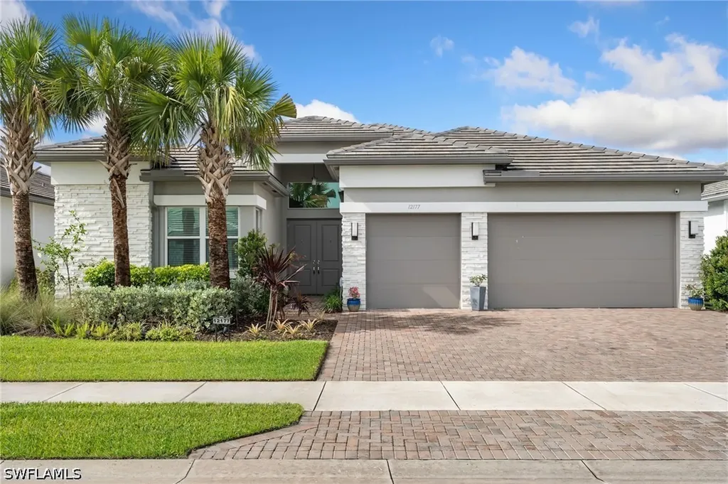 12177 Eucalyptus Way Naples FL 34120