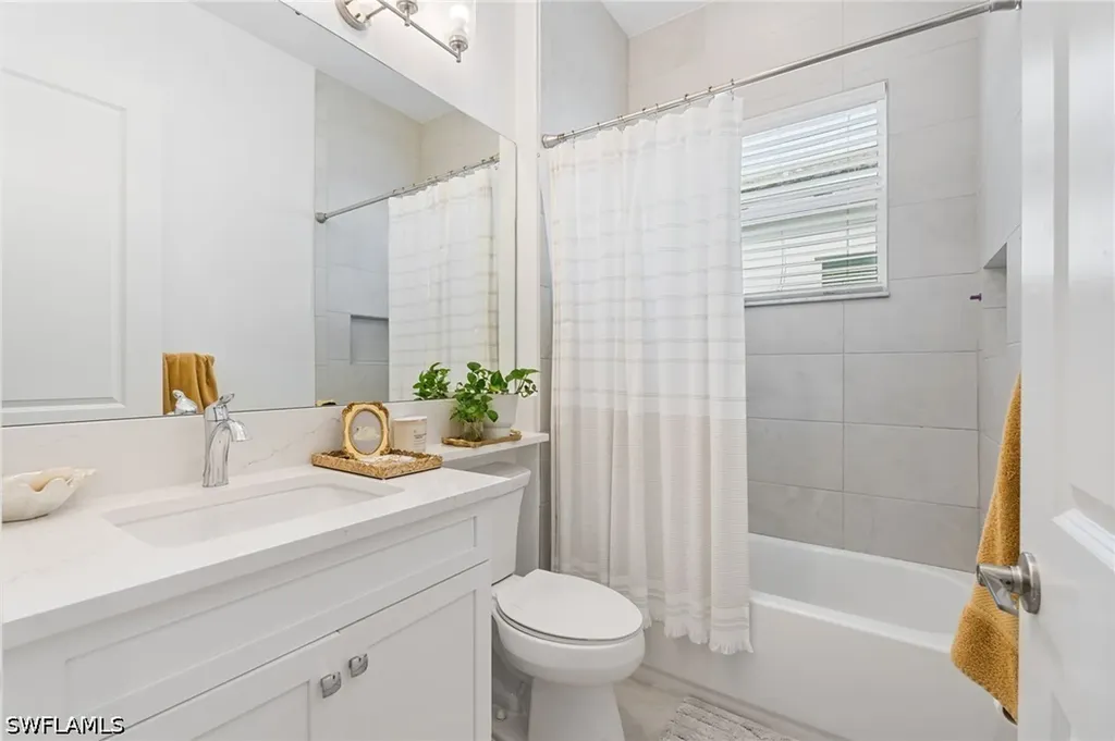 12177 Eucalyptus Way Naples FL 34120
