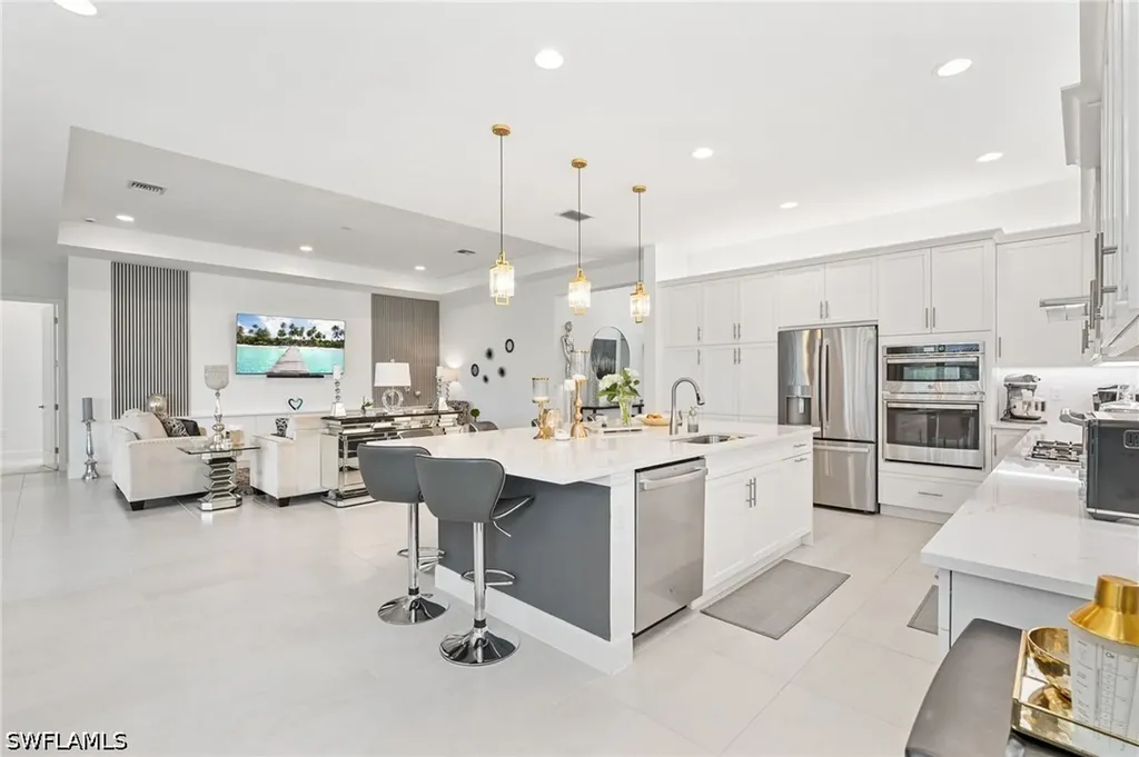 12177 Eucalyptus Way Naples FL 34120