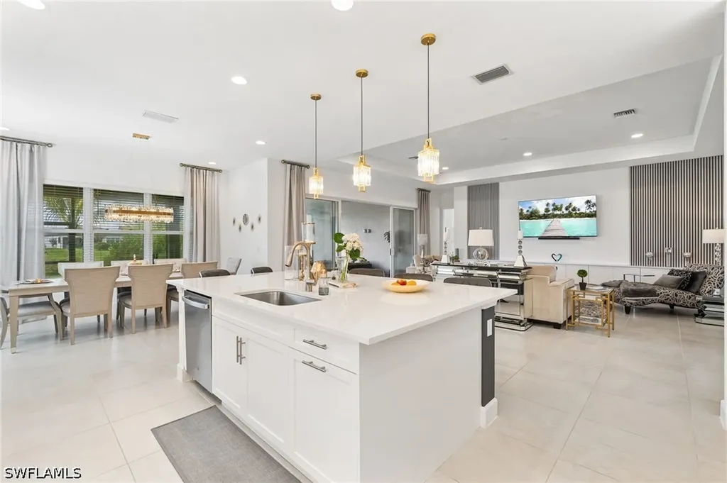 12177 Eucalyptus Way Naples FL 34120