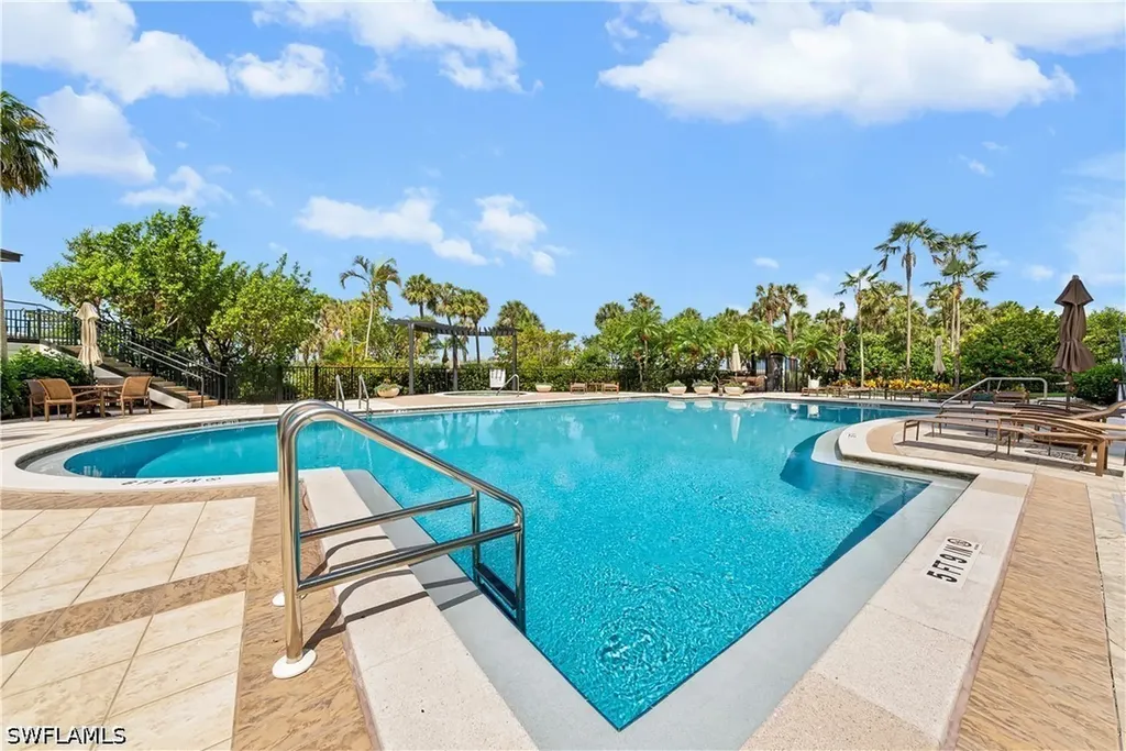 8111 Bay Colony Drive Naples FL 34108