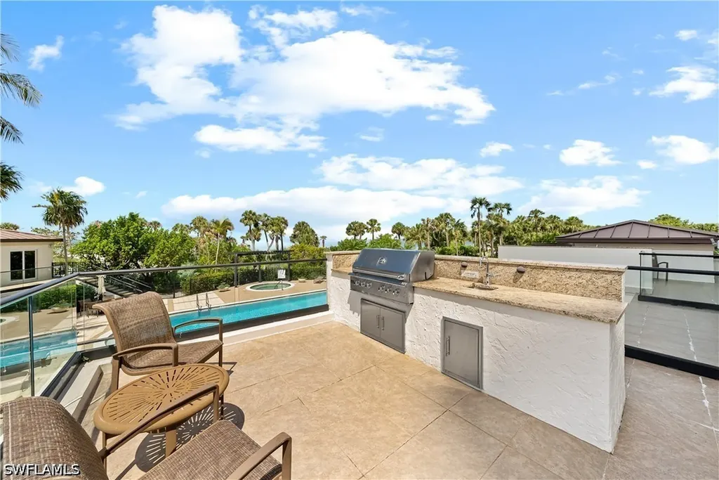 8111 Bay Colony Drive Naples FL 34108