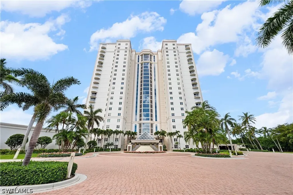 8111 Bay Colony Drive Naples FL 34108