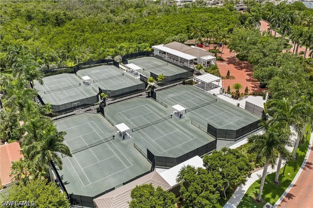 8111 Bay Colony Drive Naples FL 34108