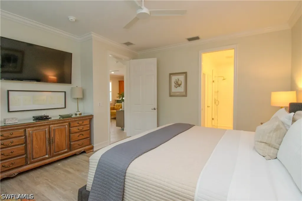 1912 Tarpon Bay Drive N Naples FL 34119