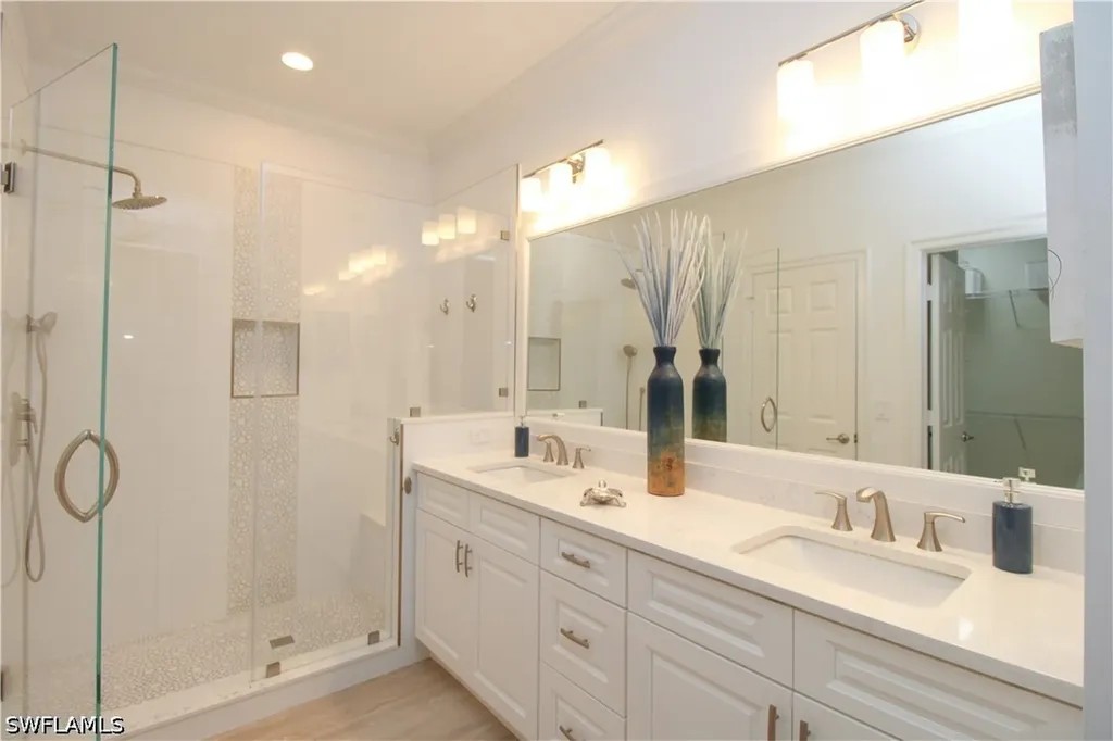 1912 Tarpon Bay Drive N Naples FL 34119