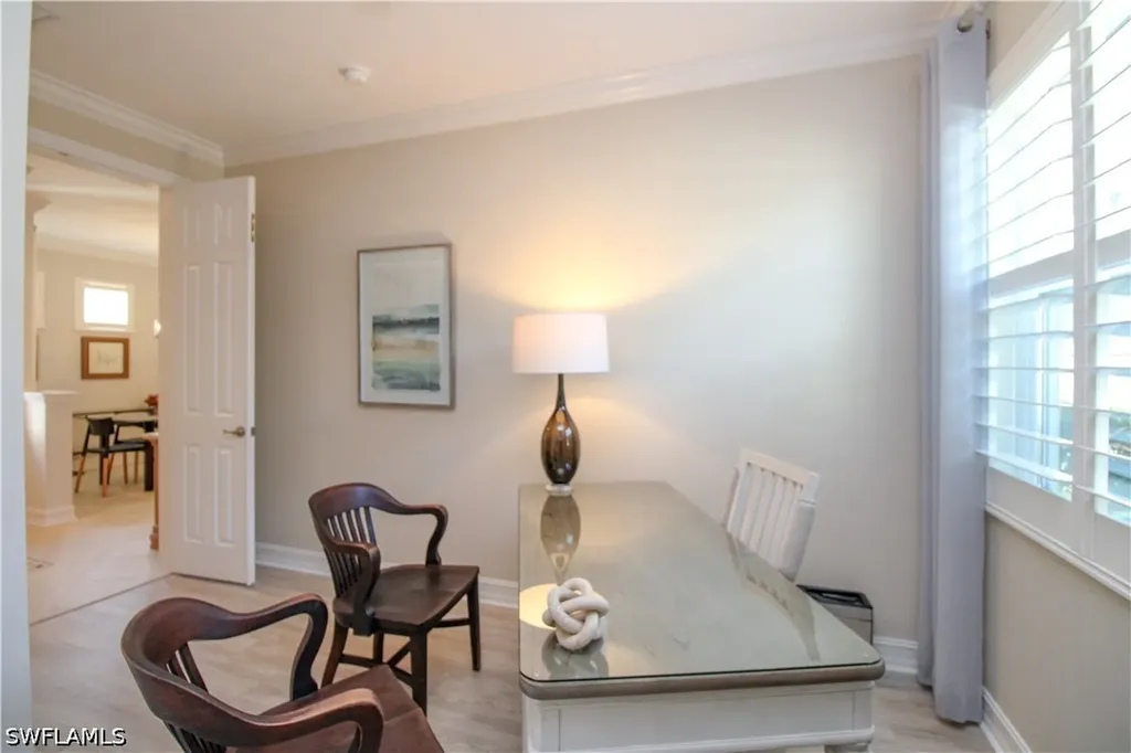 1912 Tarpon Bay Drive N Naples FL 34119