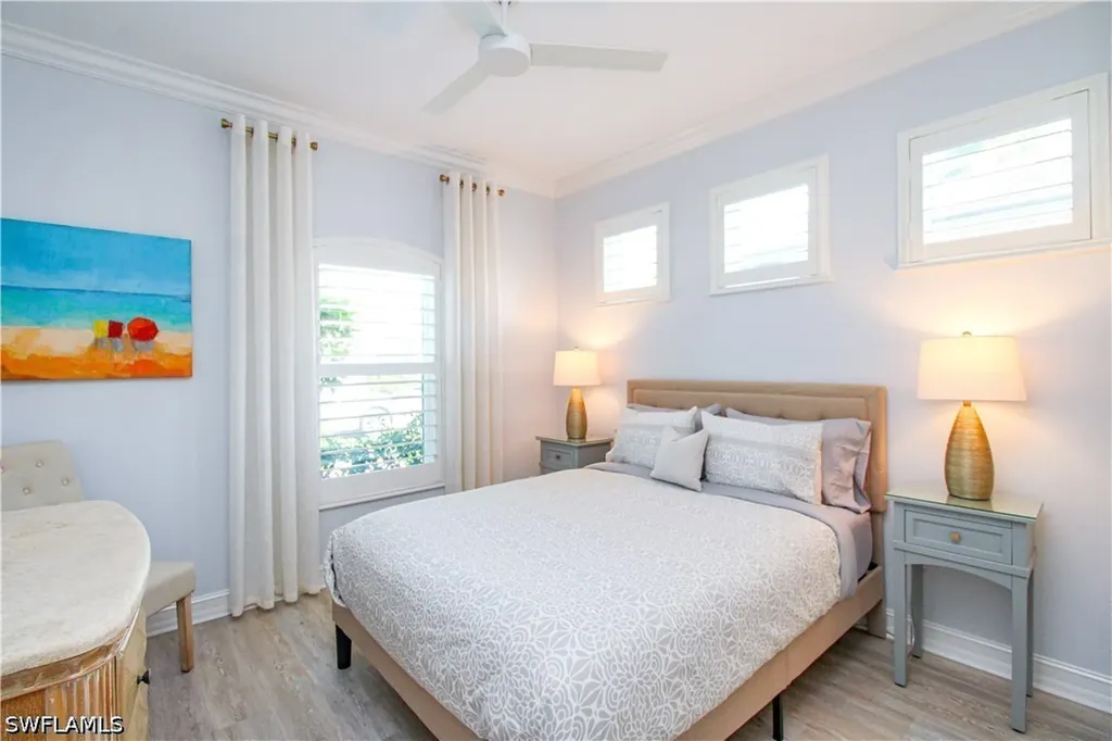 1912 Tarpon Bay Drive N Naples FL 34119