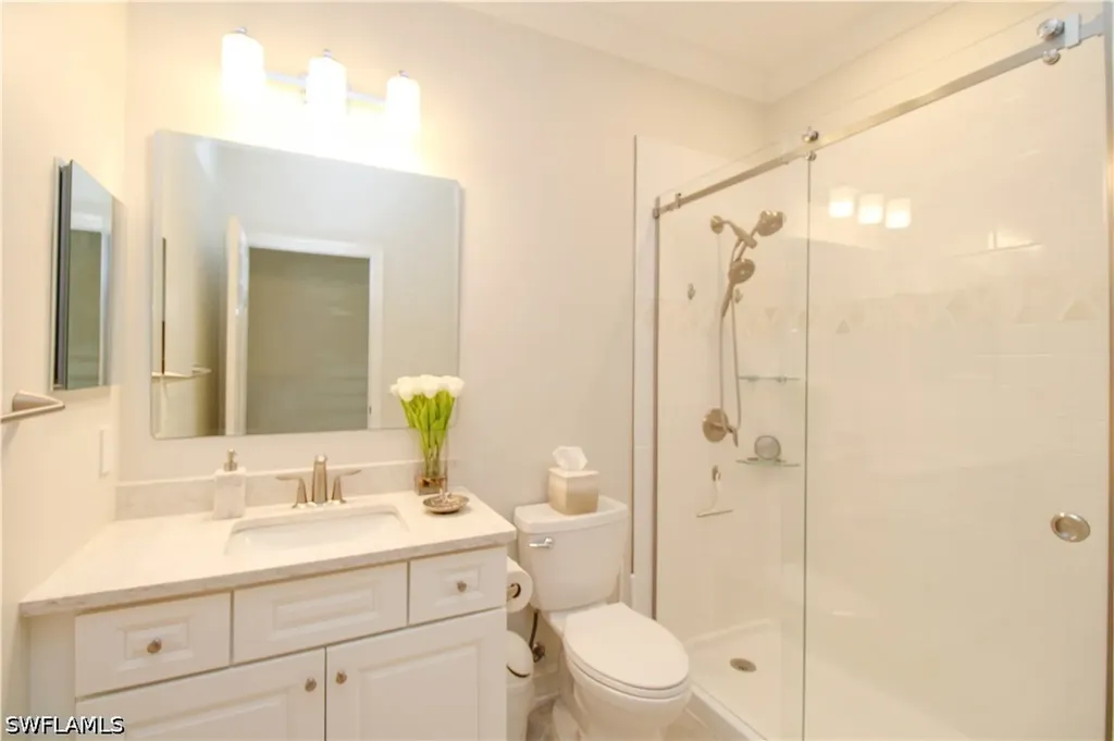 1912 Tarpon Bay Drive N Naples FL 34119