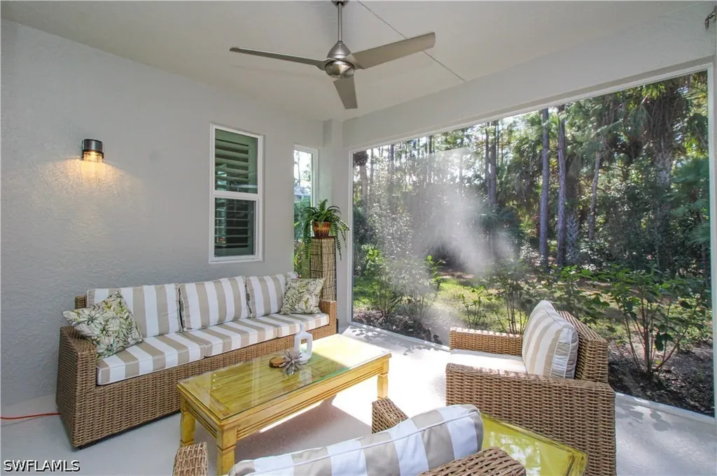 1912 Tarpon Bay Drive N Naples FL 34119