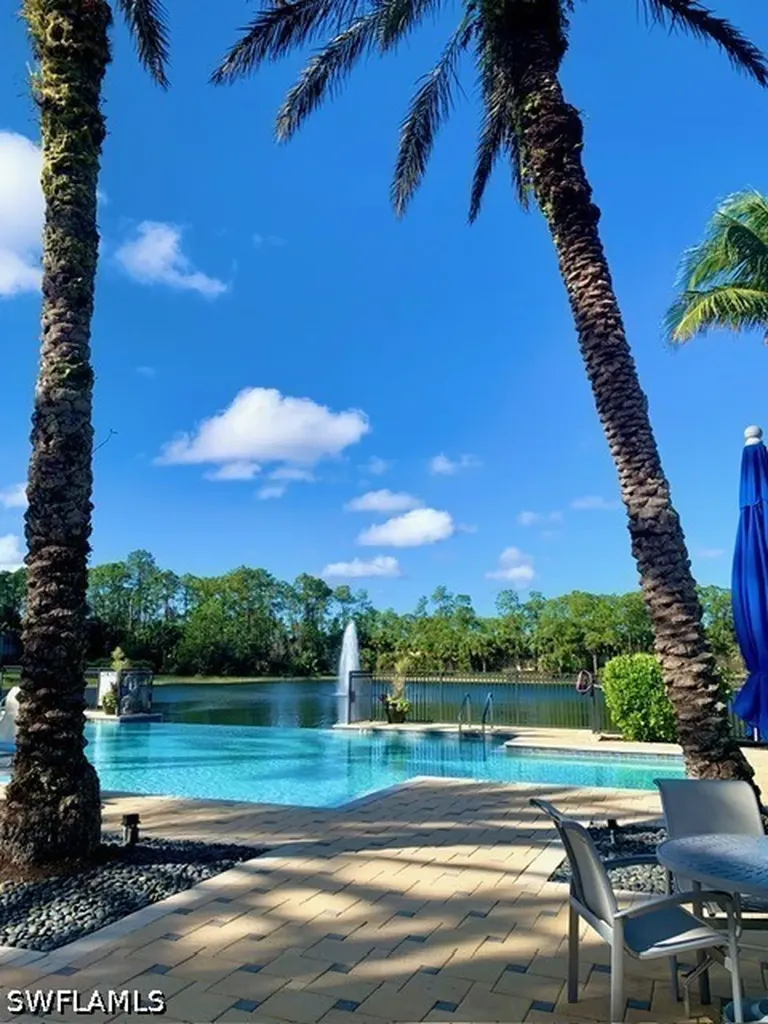1912 Tarpon Bay Drive N Naples FL 34119