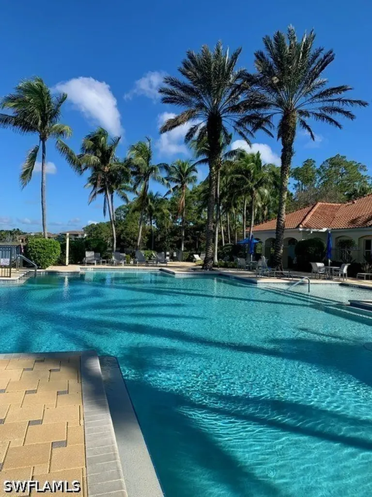 1912 Tarpon Bay Drive N Naples FL 34119