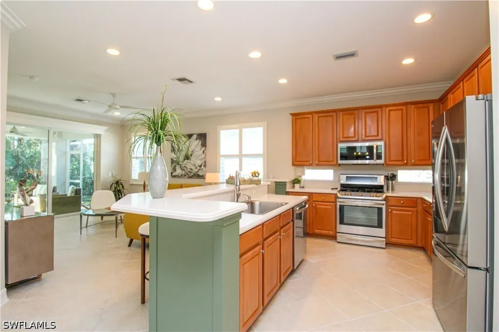 1912 Tarpon Bay Drive N Naples FL 34119