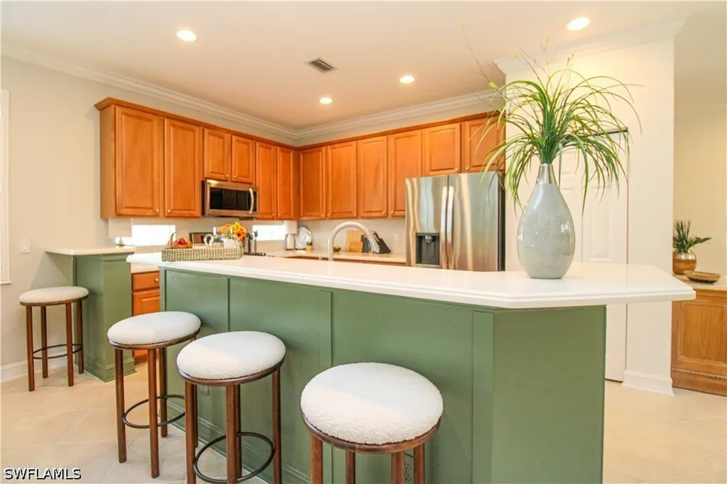 1912 Tarpon Bay Drive N Naples FL 34119