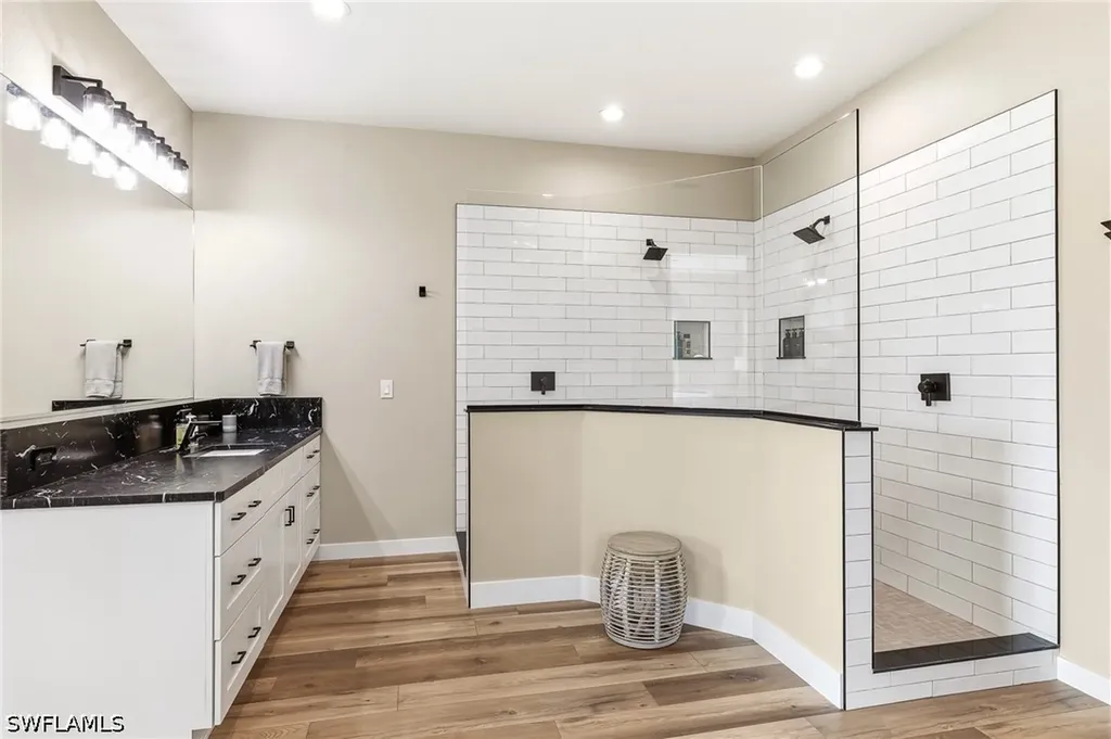 20700 Park Place Estero FL 33928