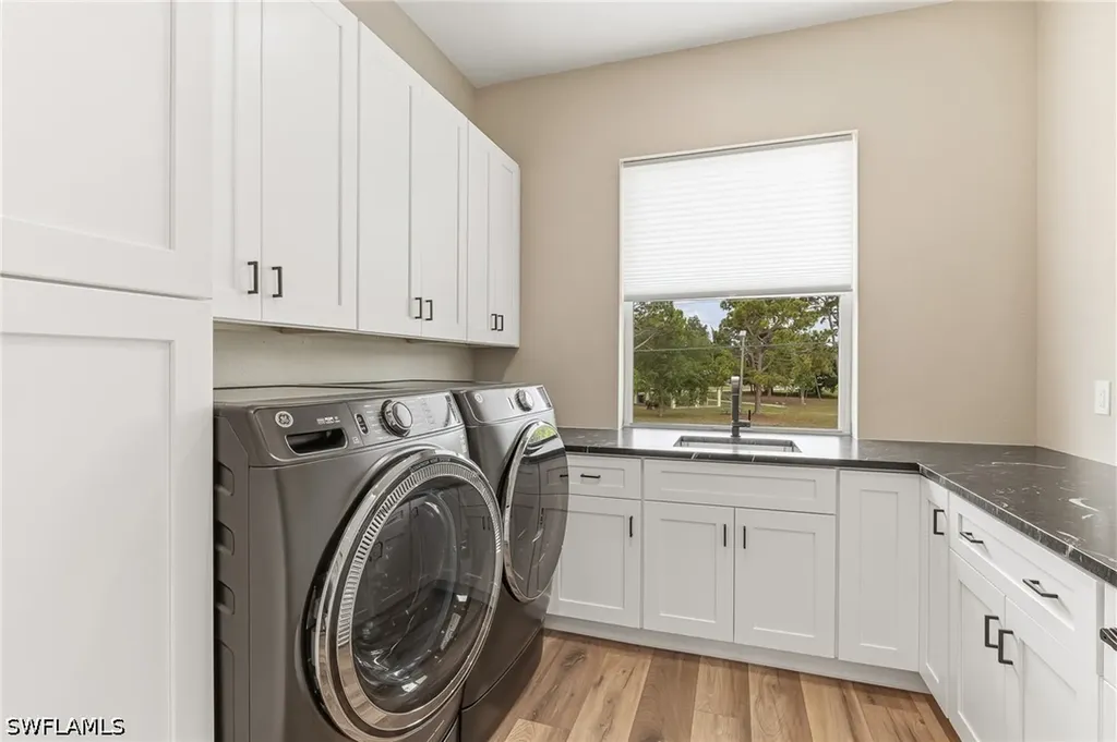 20700 Park Place Estero FL 33928