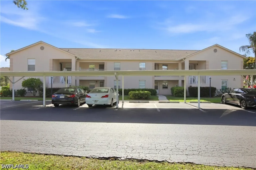 338 Bradstrom Circle Naples FL 34113