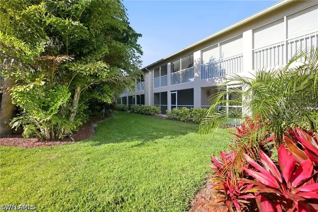 338 Bradstrom Circle Naples FL 34113