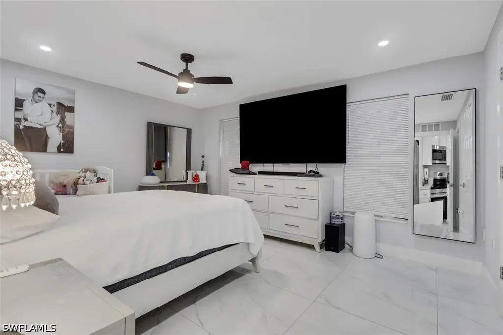 2025 49th Terrace SW Naples FL 34116