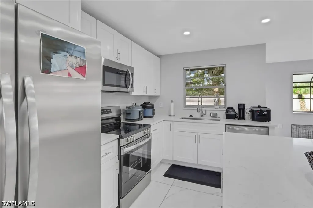 2025 49th Terrace SW Naples FL 34116