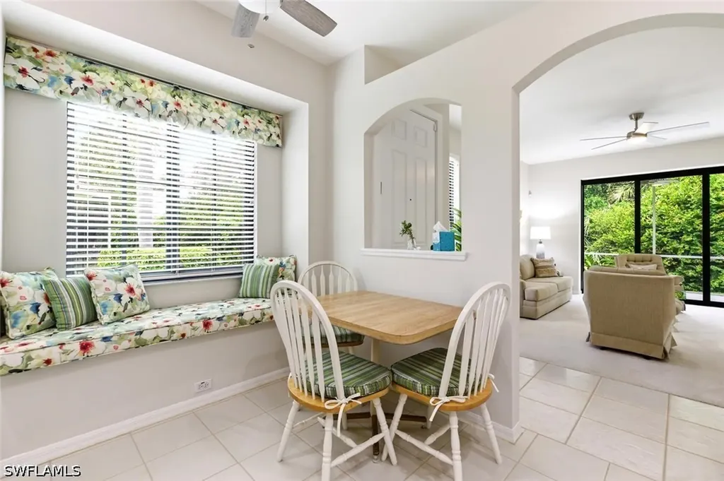 7685 Meadow Lakes Drive Naples FL 34104