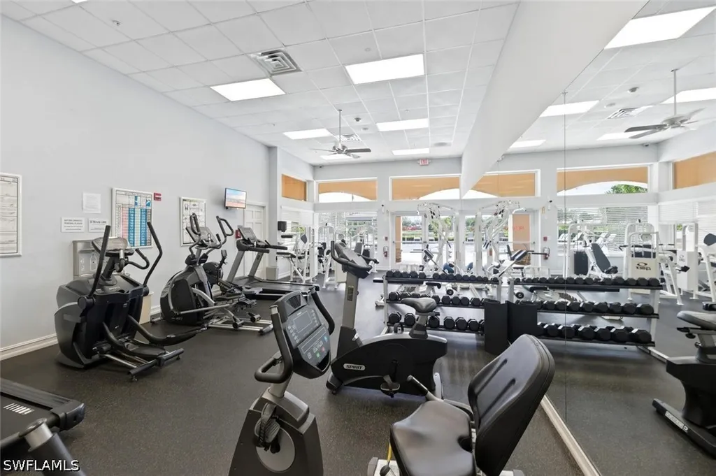 7685 Meadow Lakes Drive Naples FL 34104