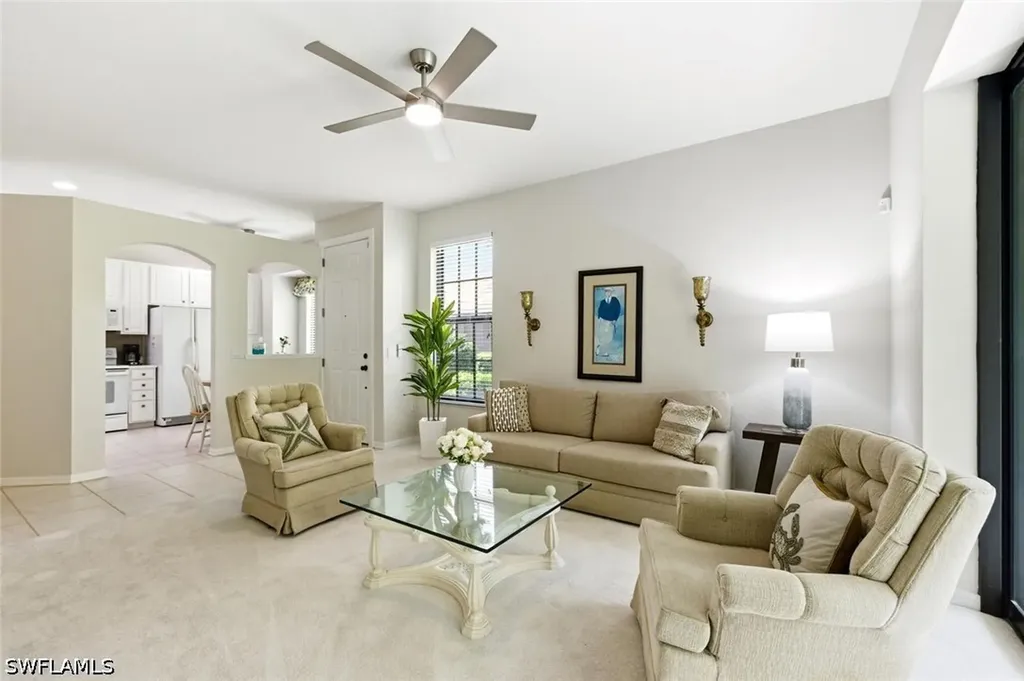 7685 Meadow Lakes Drive Naples FL 34104
