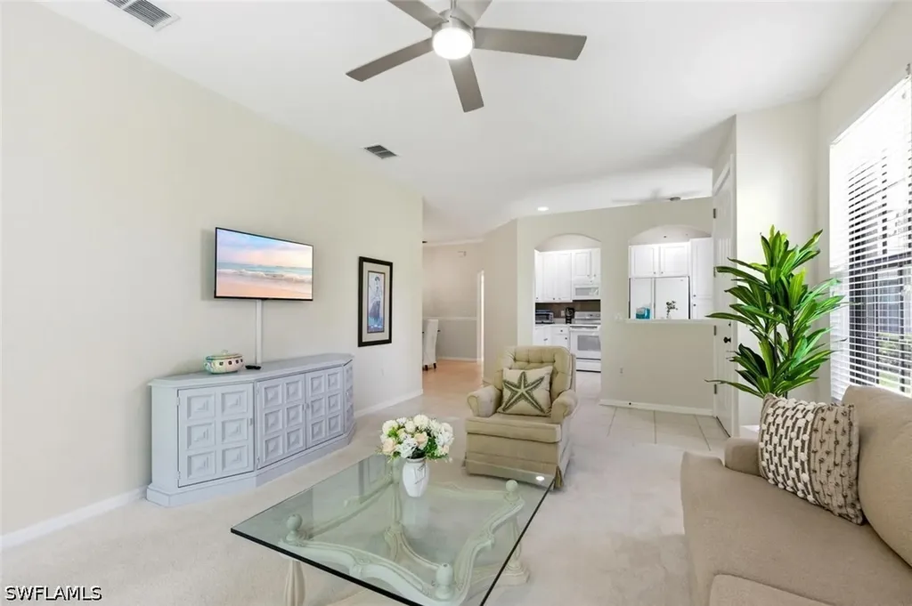 7685 Meadow Lakes Drive Naples FL 34104