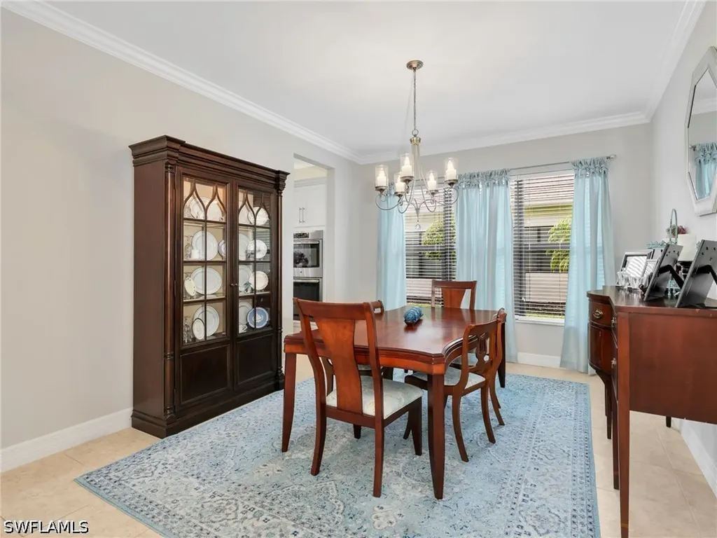 2756 Crystal Way Naples FL 34119