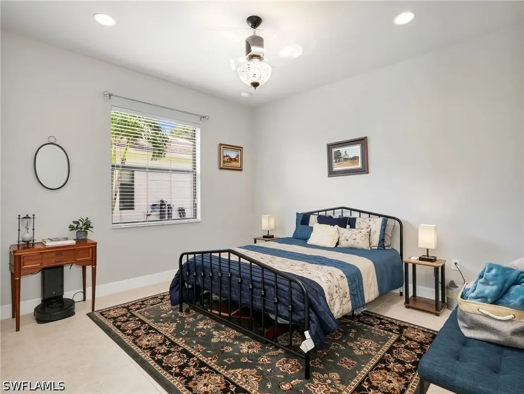 2756 Crystal Way Naples FL 34119