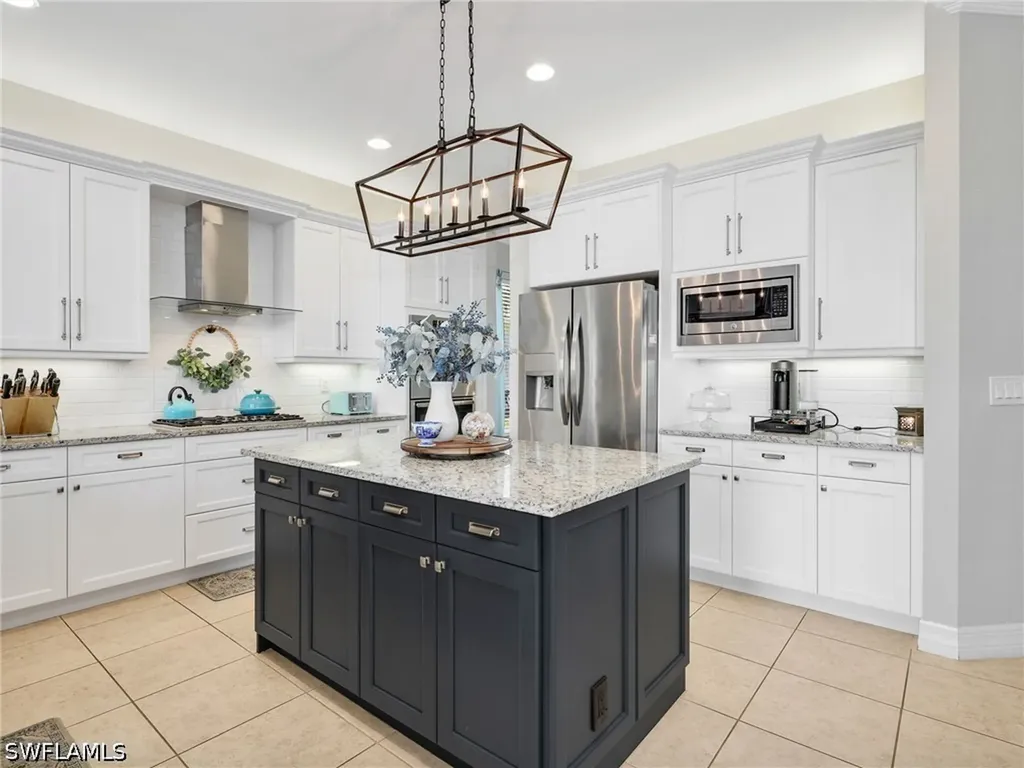 2756 Crystal Way Naples FL 34119