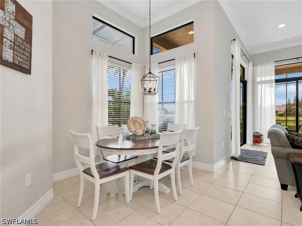 2756 Crystal Way Naples FL 34119