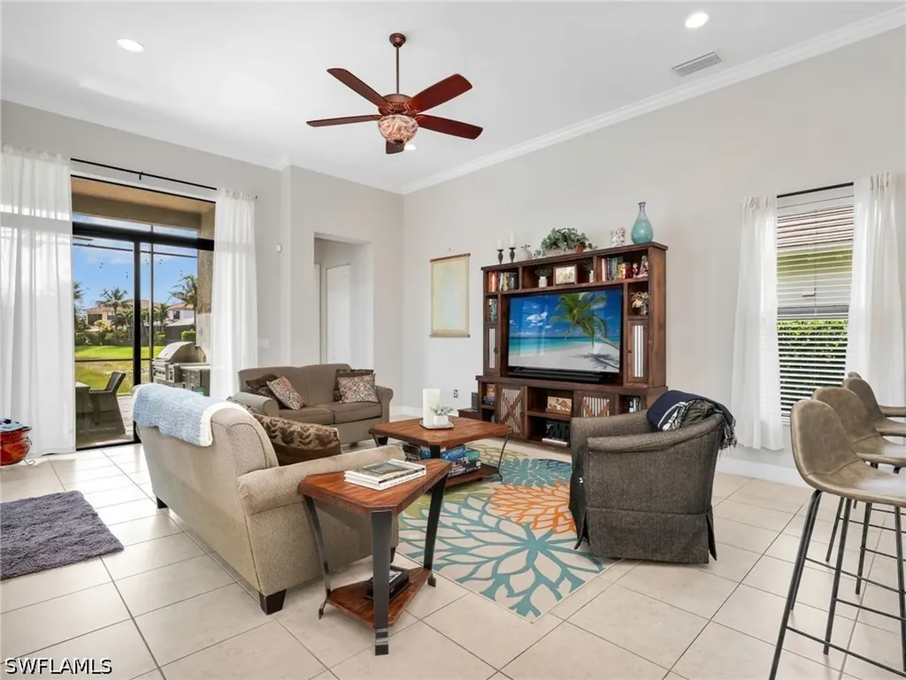 2756 Crystal Way Naples FL 34119
