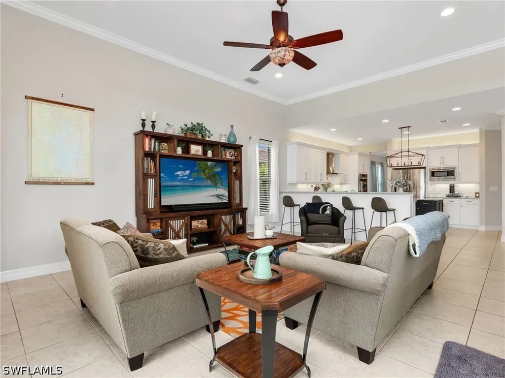 2756 Crystal Way Naples FL 34119