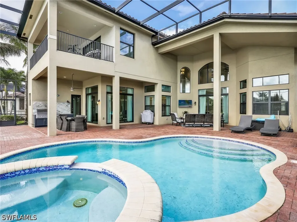 2756 Crystal Way Naples FL 34119