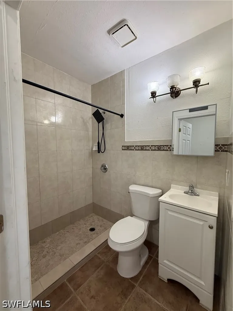 1964 42nd Street SW Naples FL 34116