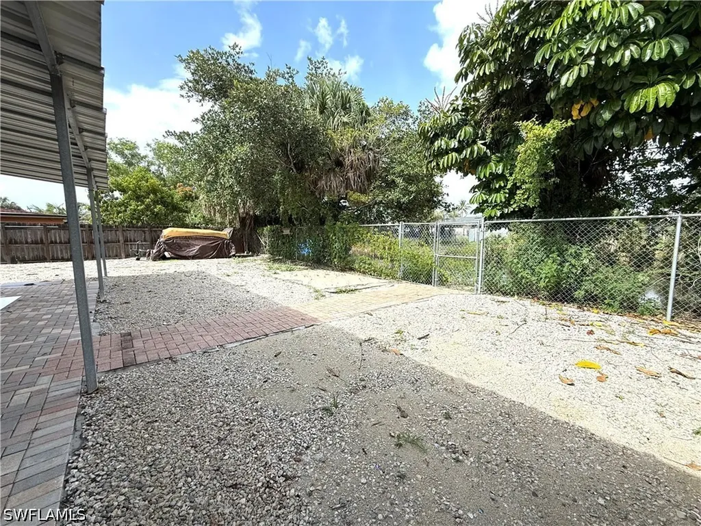 1964 42nd Street SW Naples FL 34116